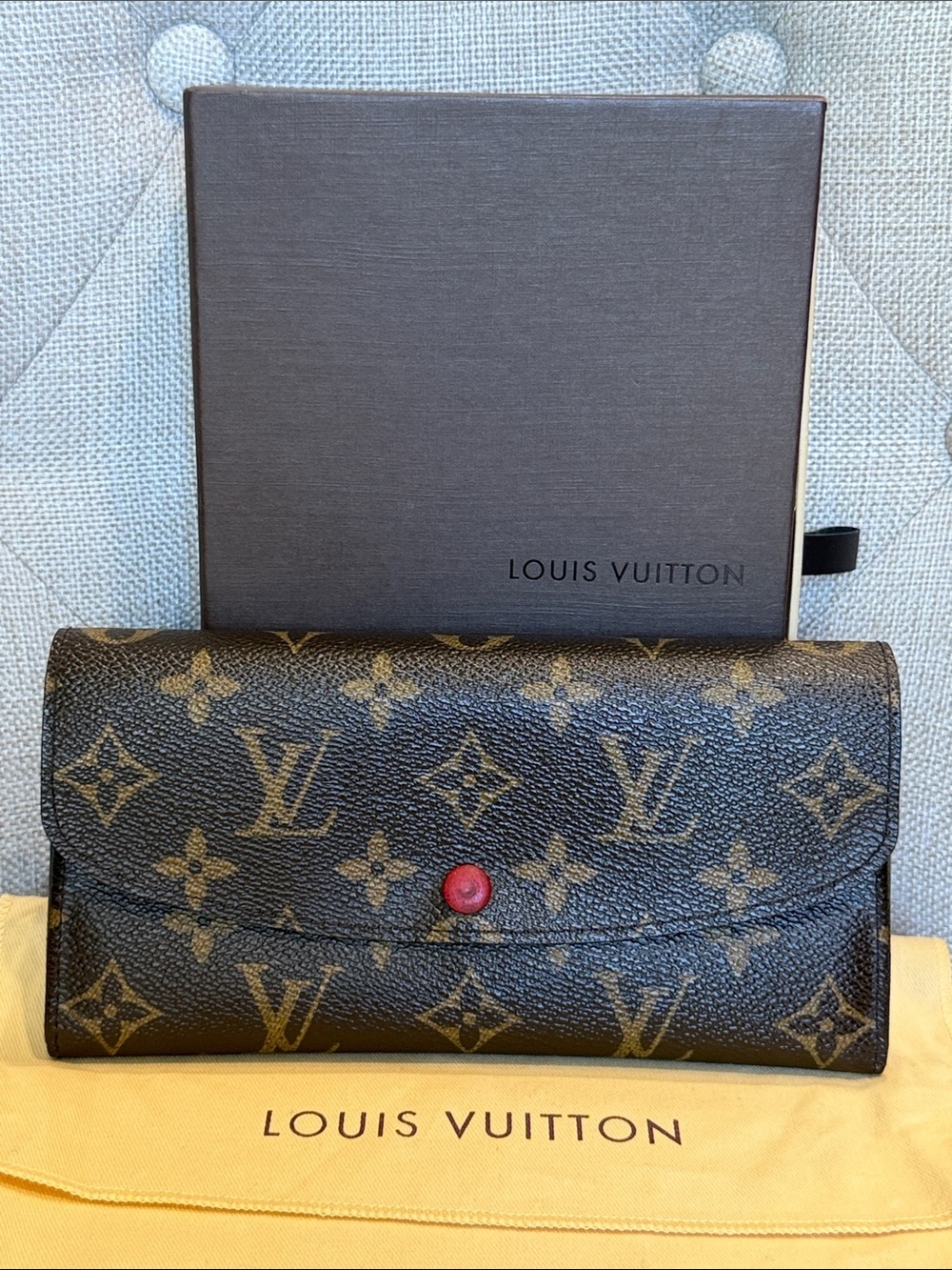 LOUIS VUITTON Portefeuille EMILIE WALLET MONOGRAM CANVAS ROUGE RED Box Dust Bag - Picture 2 of 14